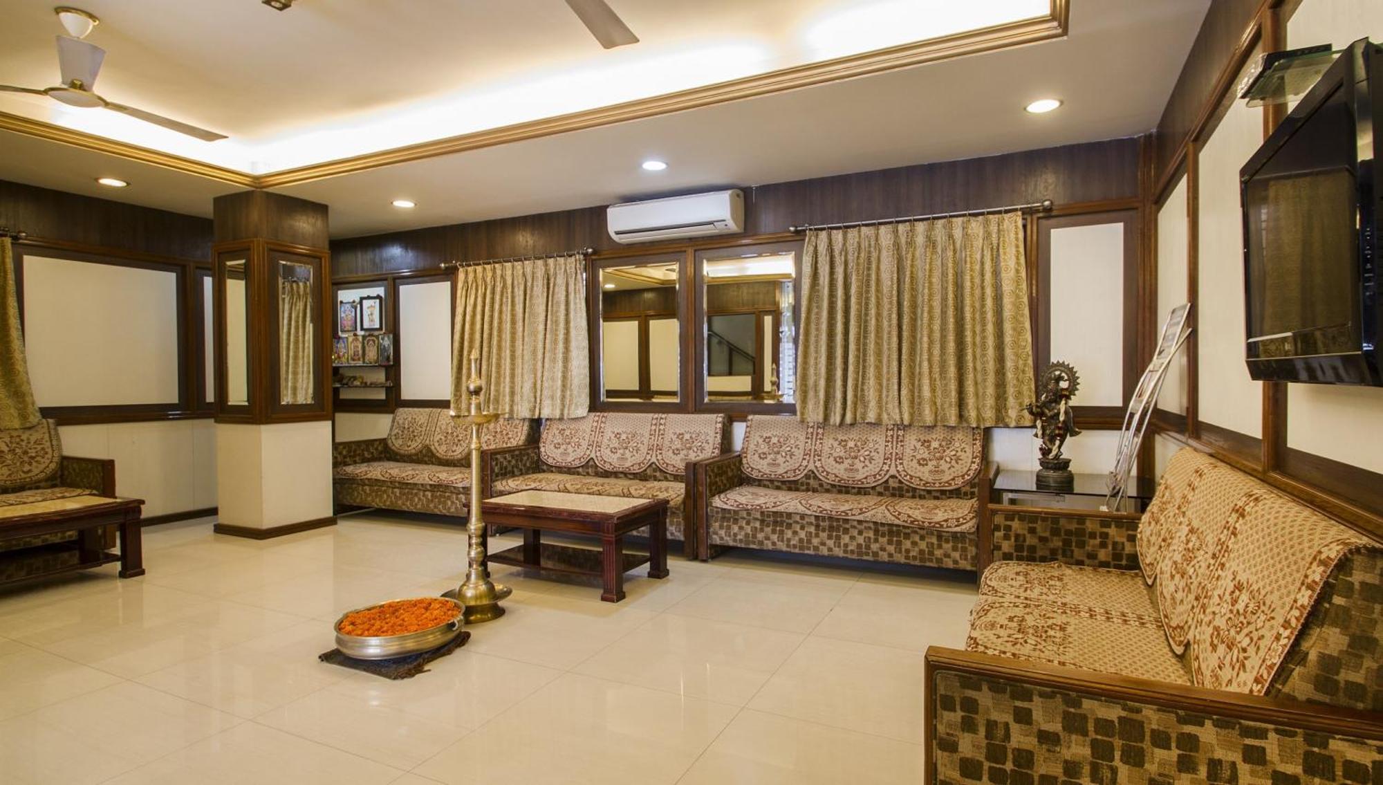 Hotel O Surya Residency Hyderabad Exterior photo