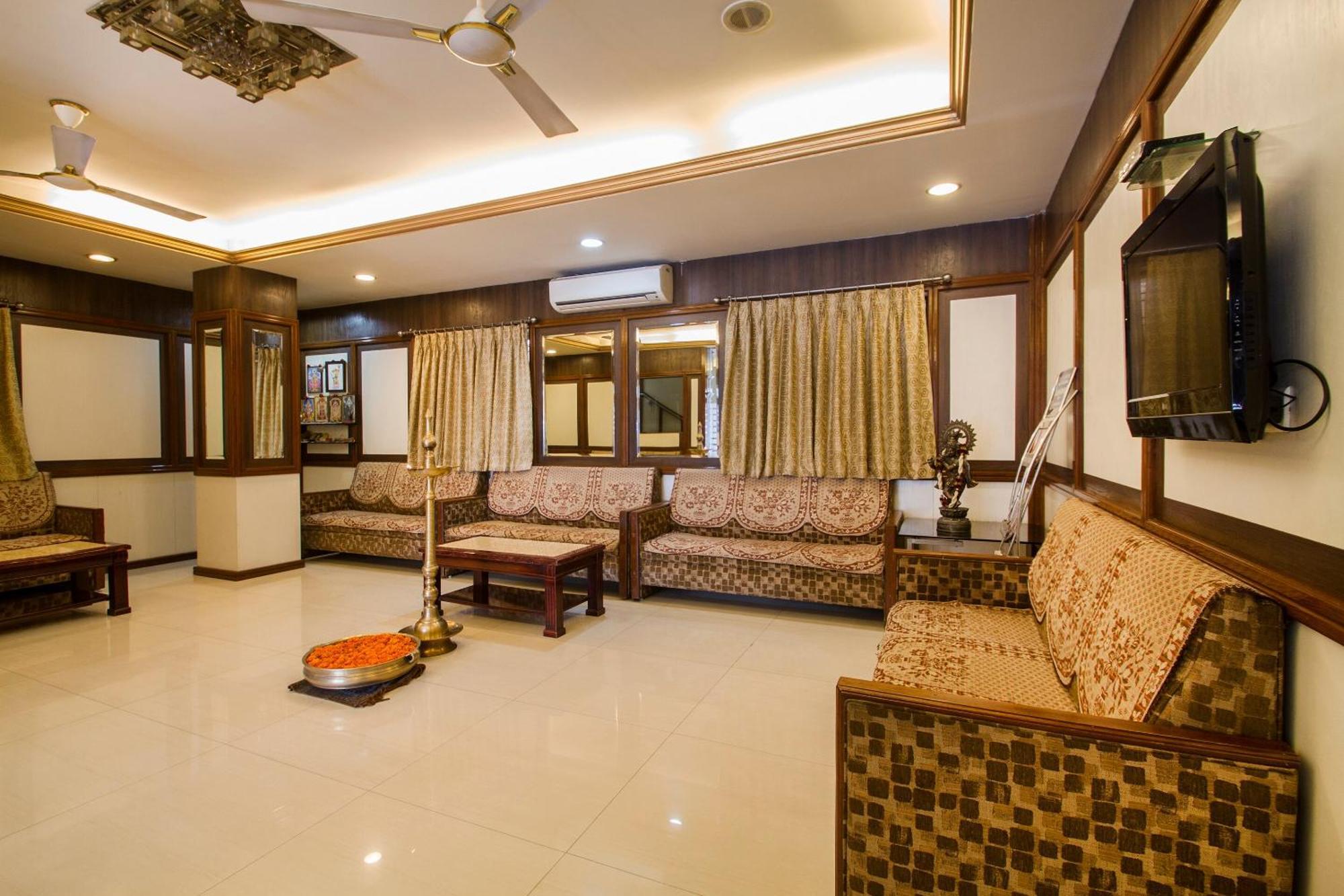 Hotel O Surya Residency Hyderabad Exterior photo
