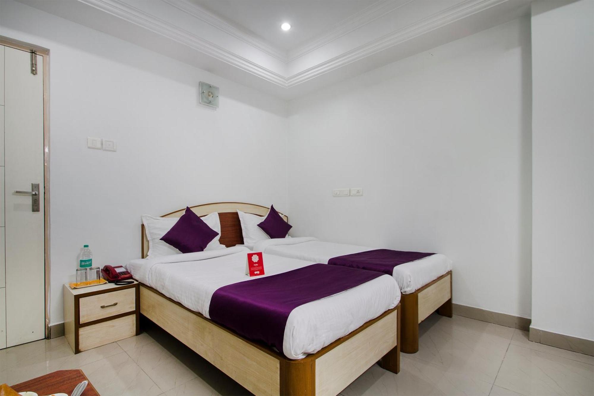 Hotel O Surya Residency Hyderabad Exterior photo