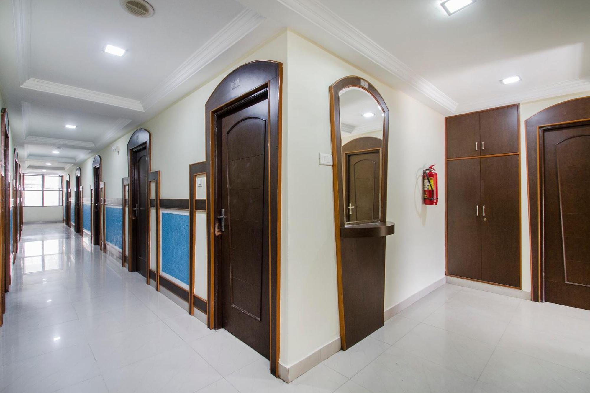 Hotel O Surya Residency Hyderabad Exterior photo