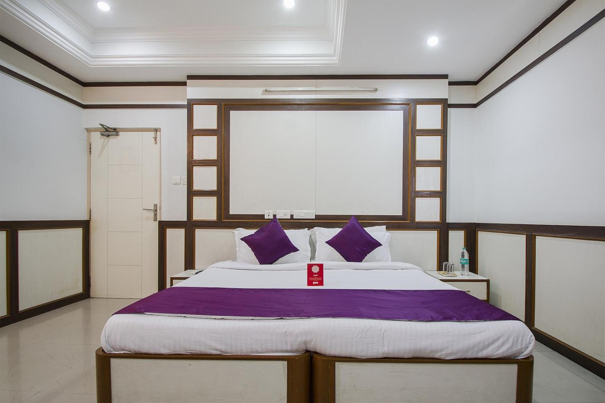 Hotel O Surya Residency Hyderabad Exterior photo