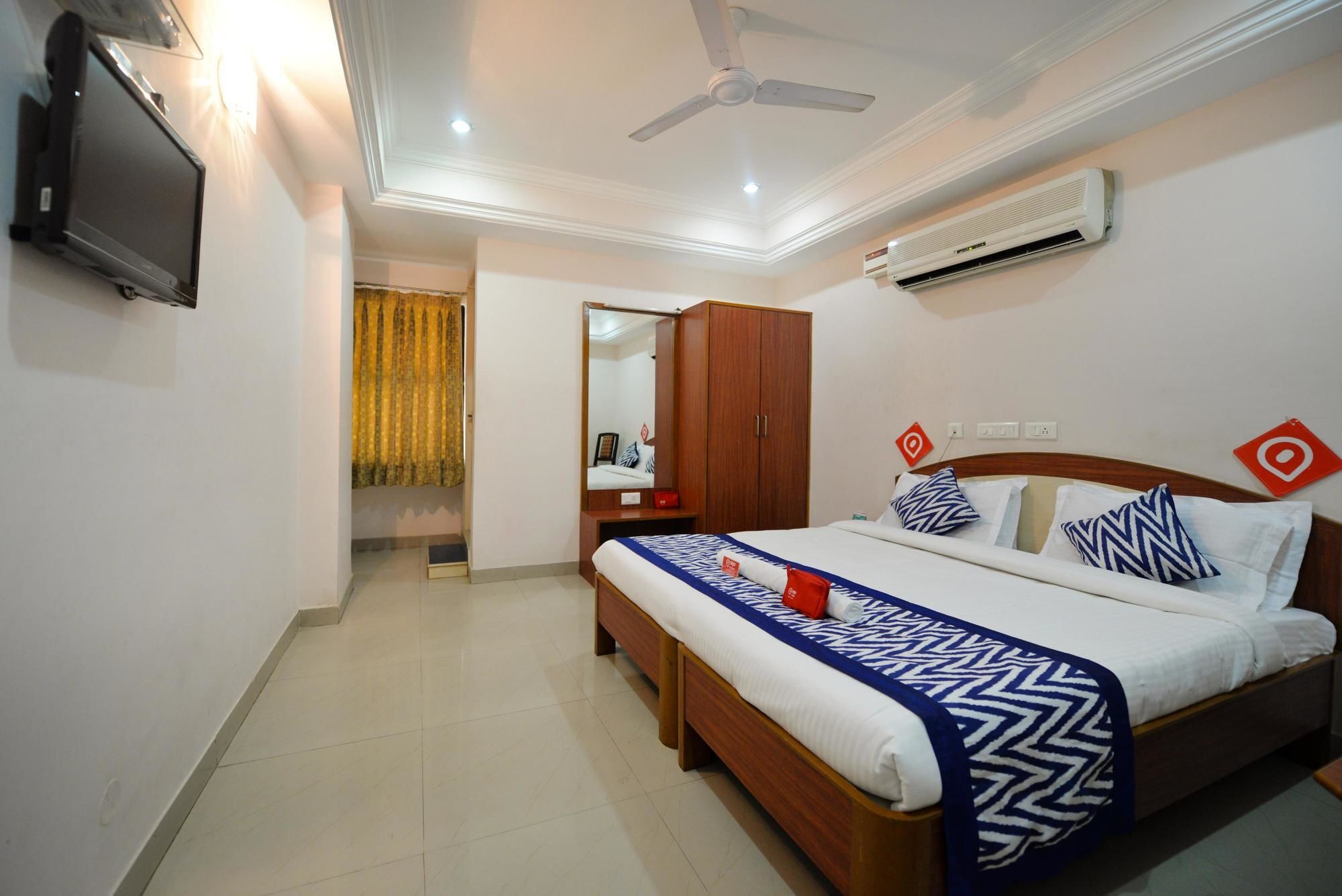 Hotel O Surya Residency Hyderabad Exterior photo