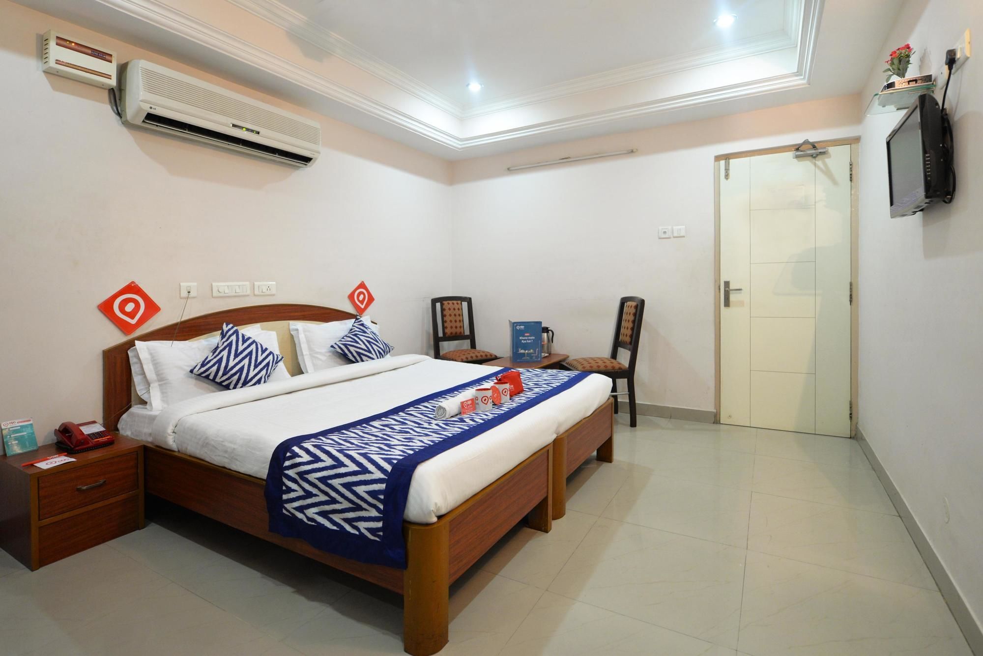 Hotel O Surya Residency Hyderabad Exterior photo