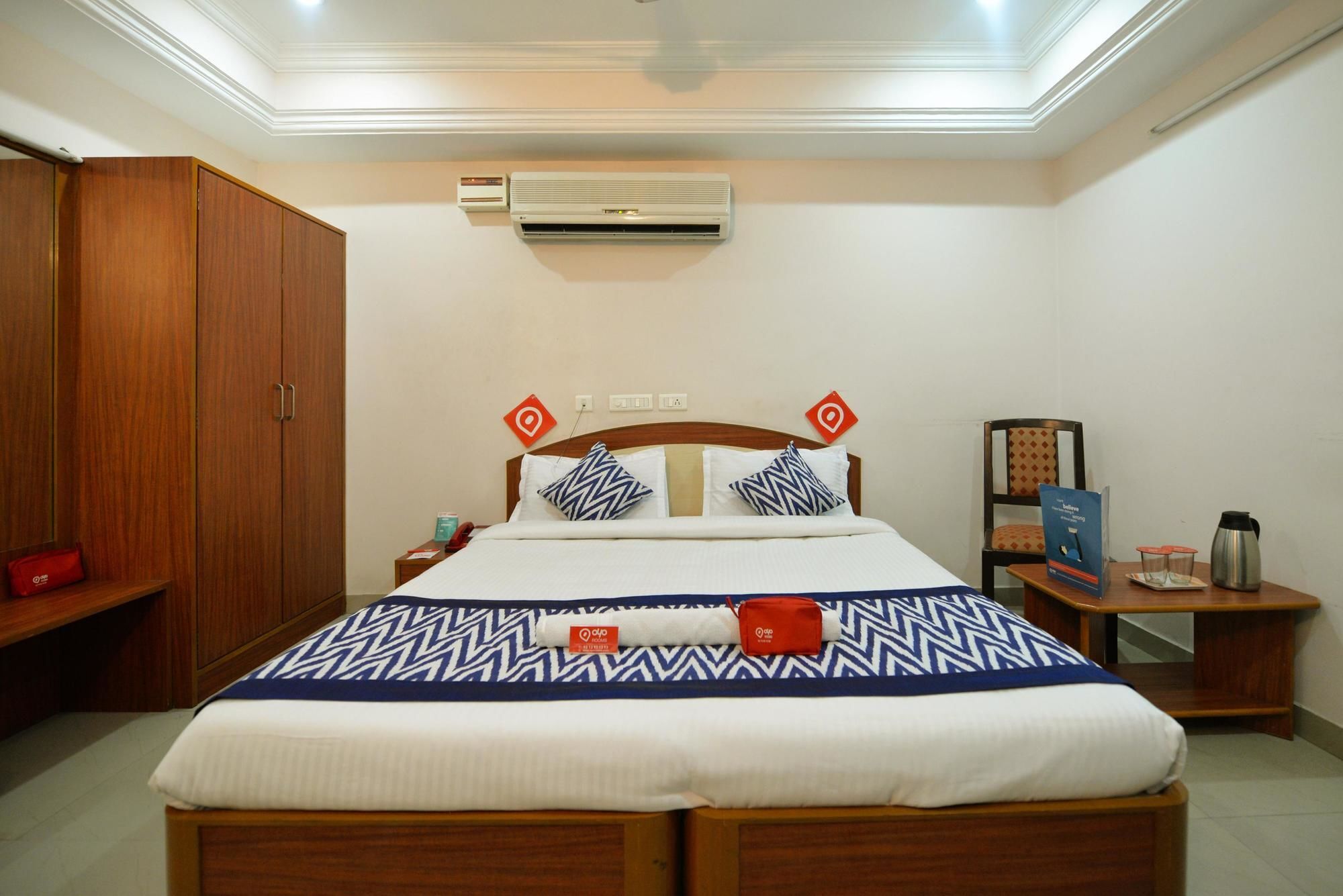Hotel O Surya Residency Hyderabad Exterior photo